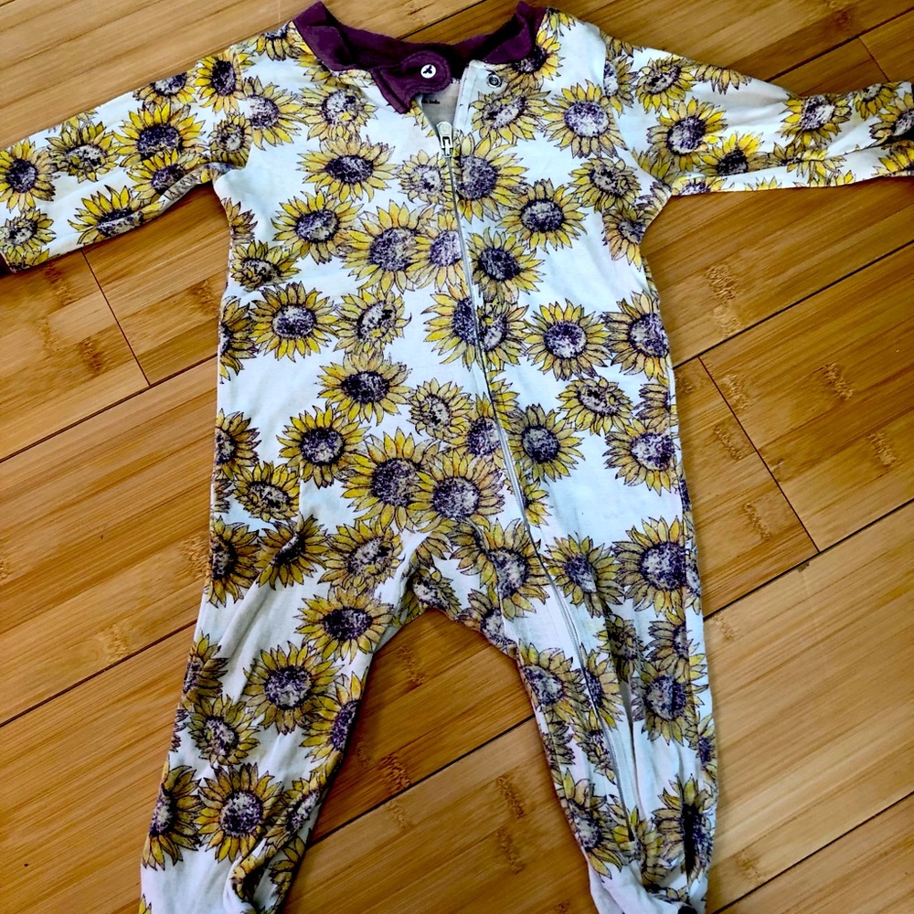 Burts Bee 🔥Sunflower Onesie